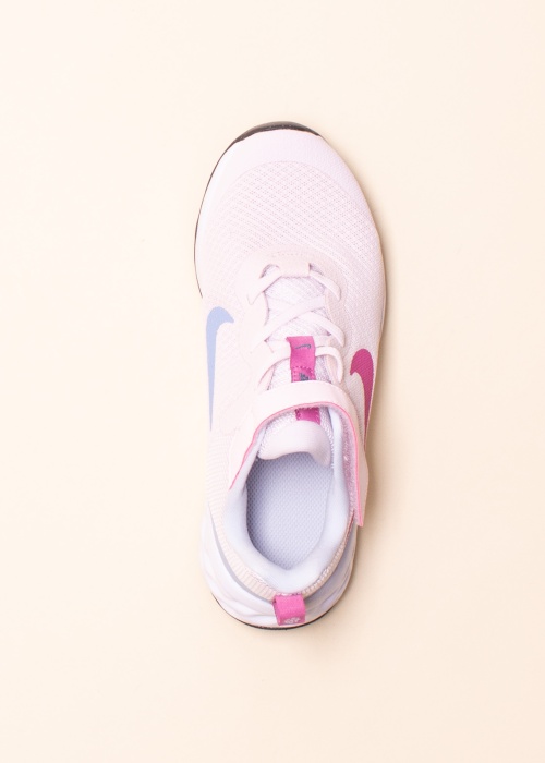 Беговые кроссовки Revolution 6 Nike