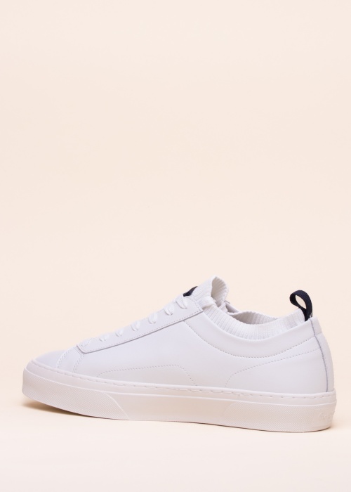 Pepe Jeans kedas Yogi