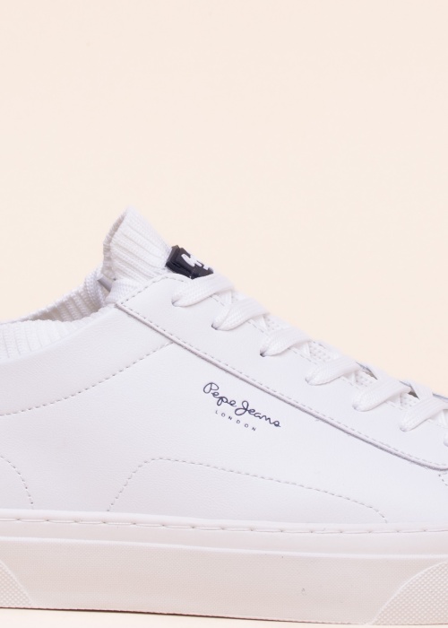 Pepe Jeans kedas Yogi