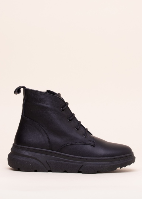 Molly Bessa puszābaki