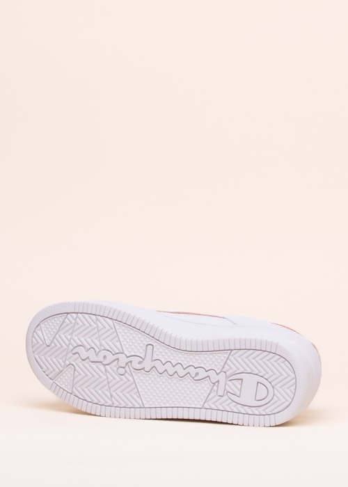 Champion kedas Foul Play