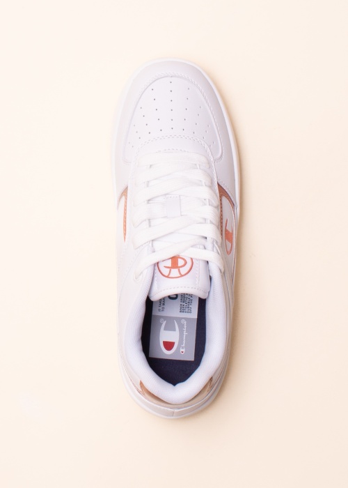 Champion kedas Foul Play