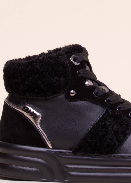 Liu-Jo Brīvā laika apavi ar siltu oderi Cleo 22