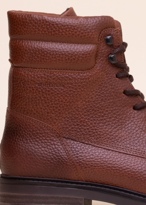 Tommy Hilfiger puszābaki