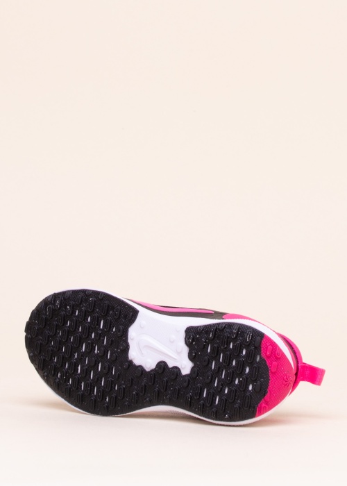 Nike apavi skriešanai Revolution 7