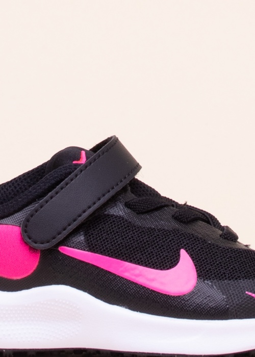 Nike apavi skriešanai Revolution 7