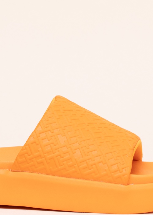 Tommy Hilfiger baseina iešļūcenes