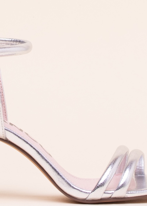 Bianco kurpes Biacherry