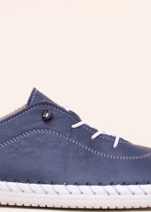 Кроссовки Cosmos