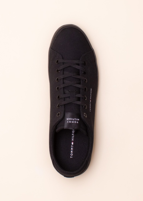 Tommy Hilfiger kedas