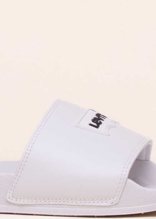 Шлёпанцы для бассейна June Batwing Patch S Levi's