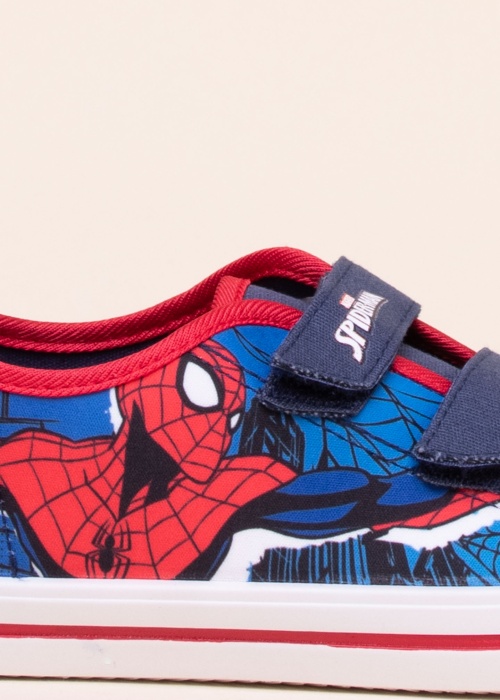 Leomil kedas Spiderman