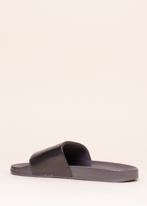 Champion baseina iešļūcenes Queens