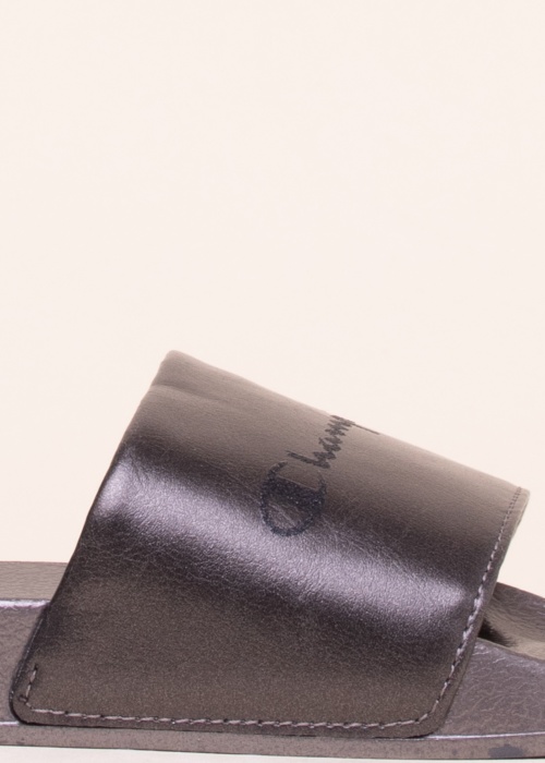 Champion baseina iešļūcenes Queens