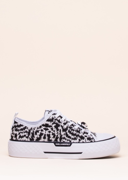 Karl Lagerfeld kedas Kampus Max Iii