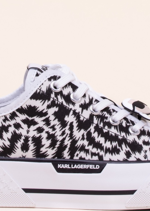 Karl Lagerfeld kedas Kampus Max Iii