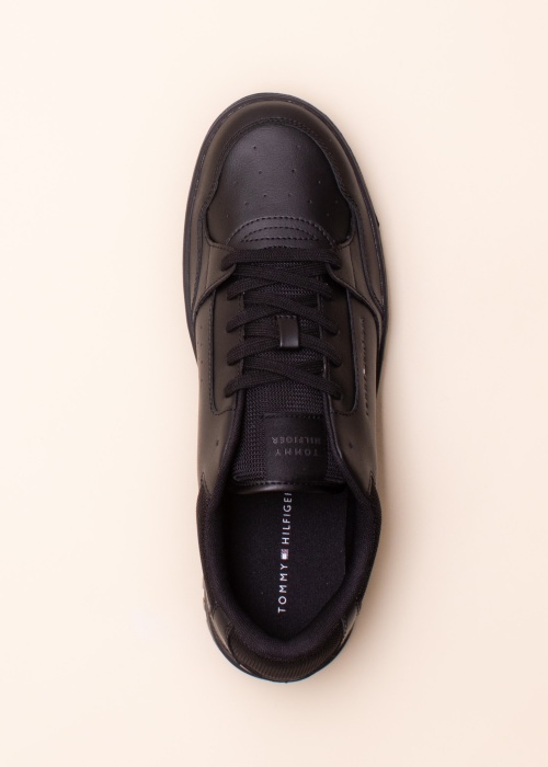 Tommy Hilfiger kedas