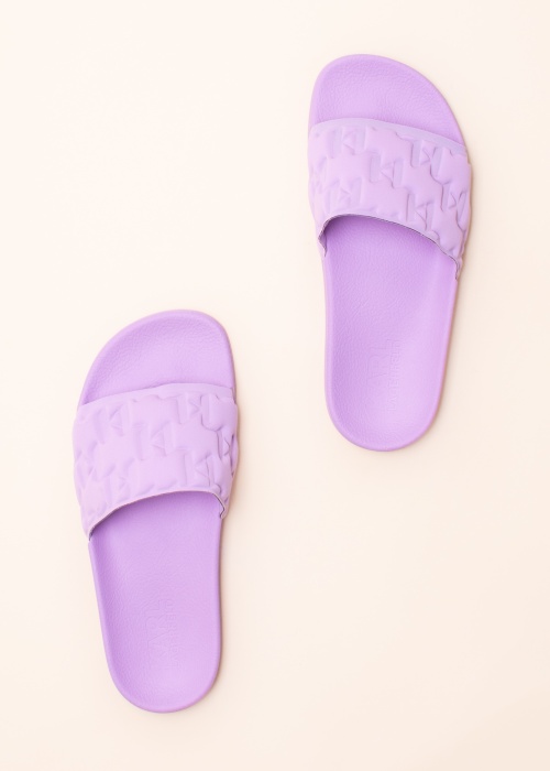 Karl Lagerfeld baseina iešļūcenes Kondo