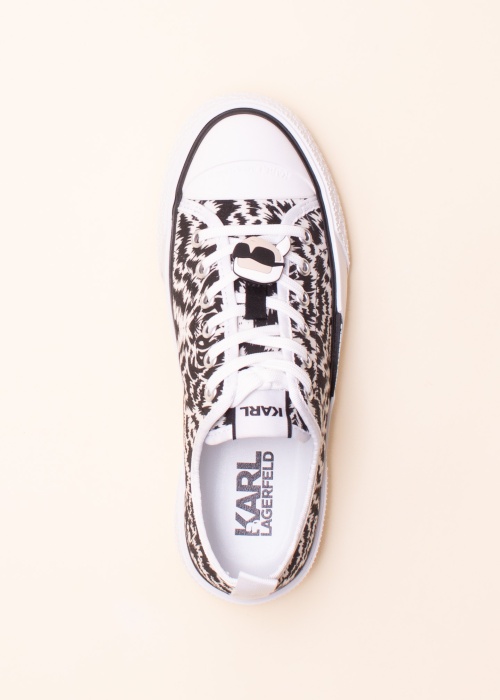 Karl Lagerfeld kedas Kampus Max Iii