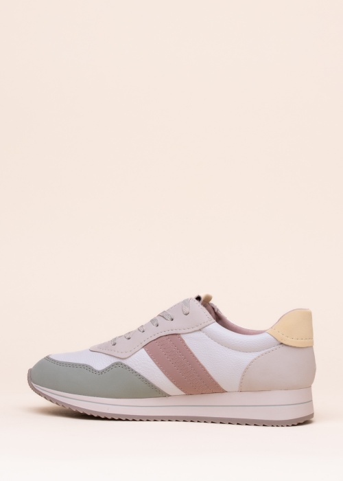 Jana brīvā laika apavi