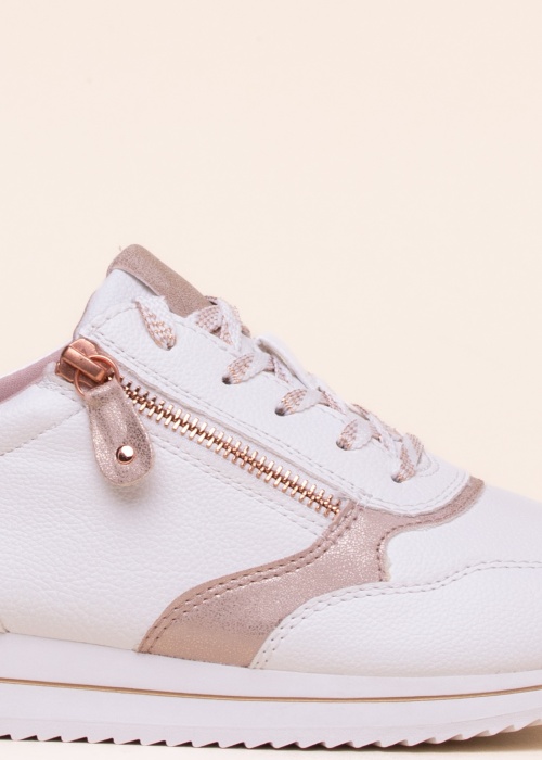 Jana brīvā laika apavi