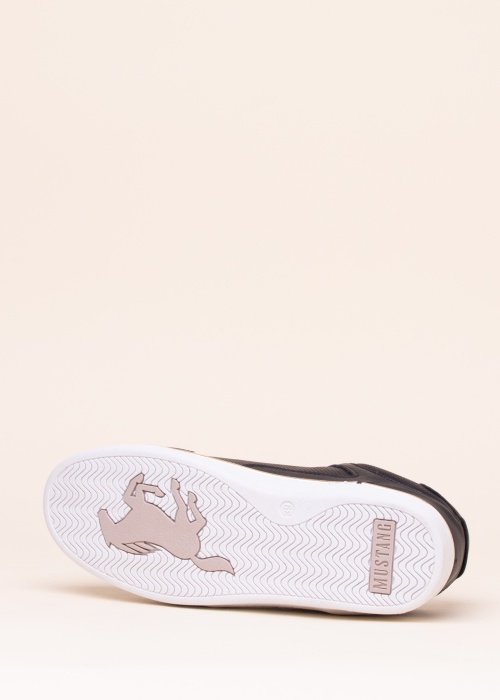 Тенниски Mustang