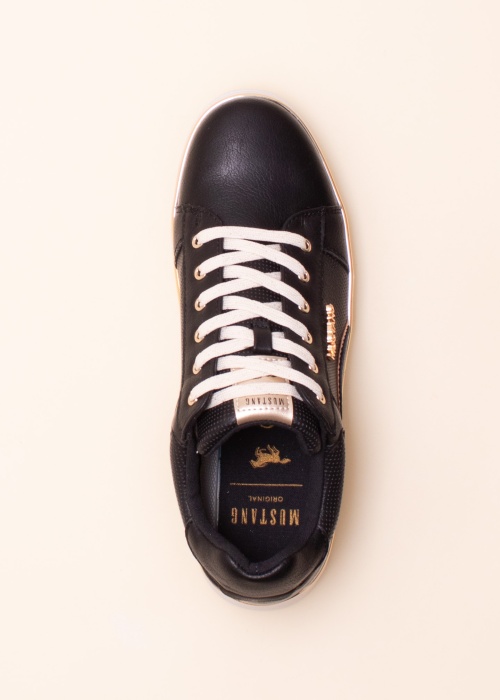 Тенниски Mustang