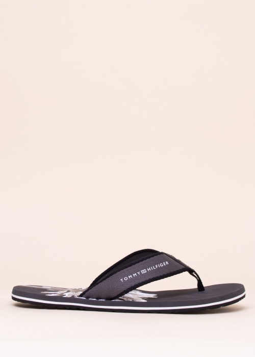 Tommy Hilfiger iešļūcenes