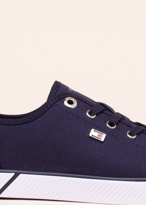 Tommy Hilfiger kedas