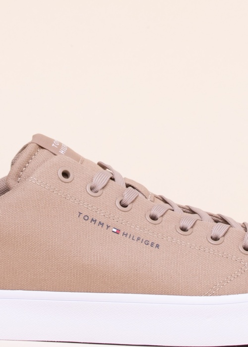 Tommy Hilfiger kedas