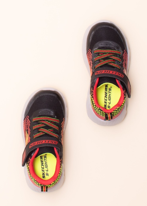 Мигающие кроссовки Magna Skechers