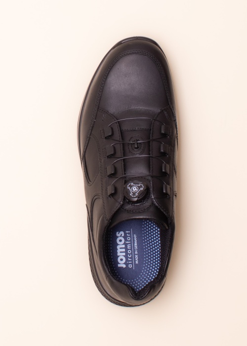 Jomos brīvā laika apavi