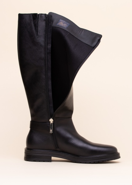 Tommy Hilfiger zābaki