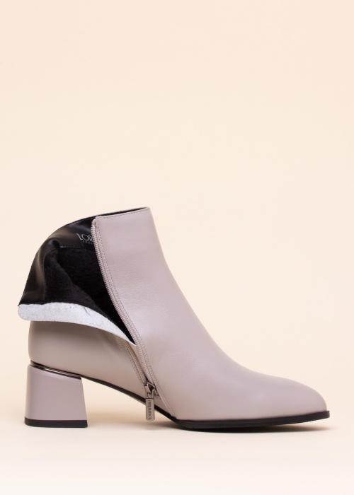 Loretta Vitale puszābaki