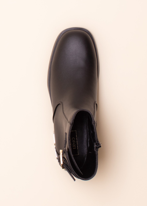 Liu-Jo puszābaki Yogi 06