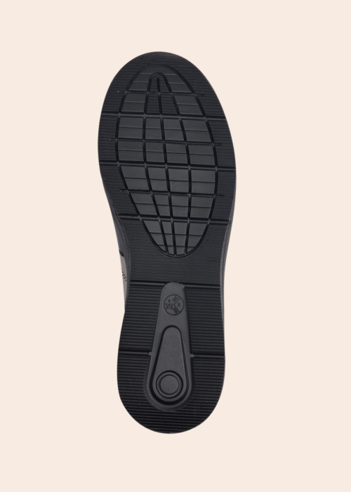 Jana brīvā laika apavi