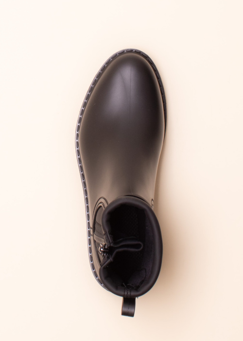 Igor gumijas zābaki