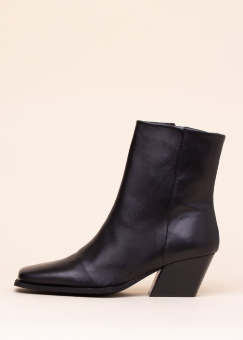 Полусапоги Isabell Pavement