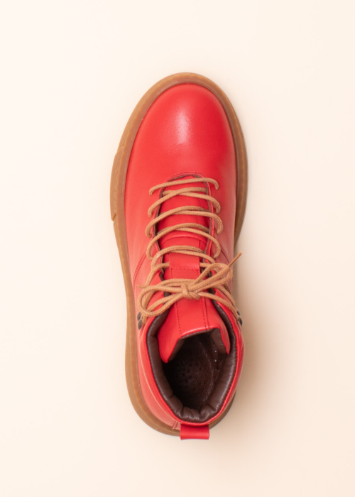 Molly Bessa puszābaki