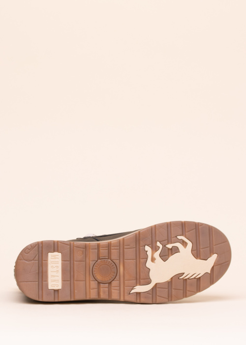 Зимние сапоги Mustang