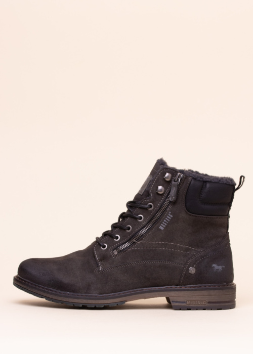 Зимние сапоги Mustang