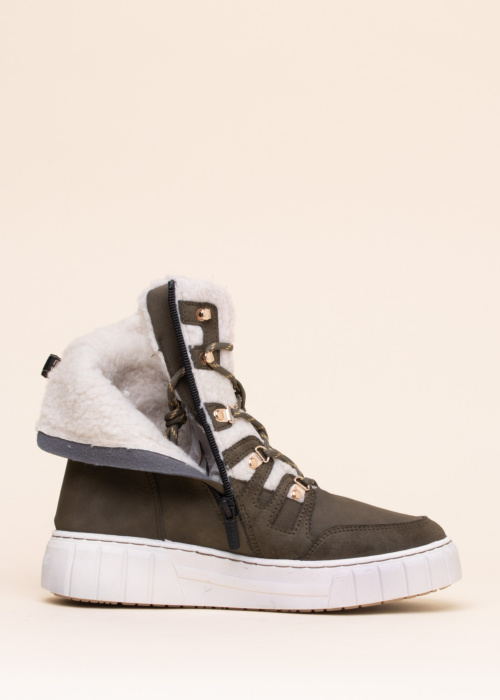 Зимние сапоги Mustang