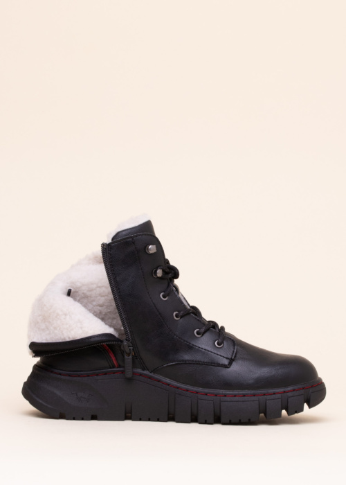 Зимние сапоги Mustang