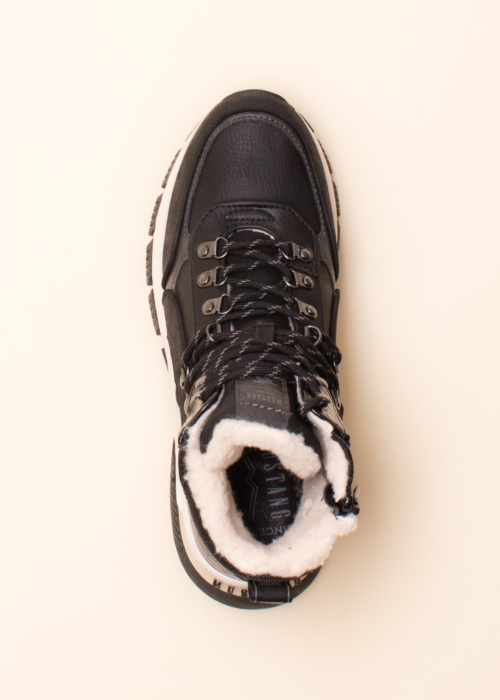 Зимние сапоги Mustang