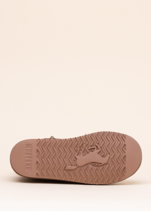 Mustang ziemas zābaki