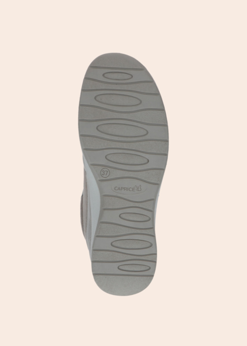 Кроссовки Caprice