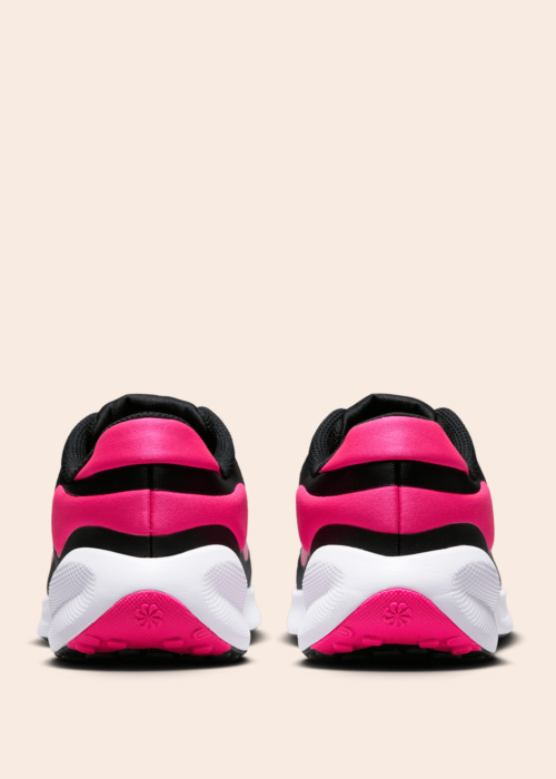 Nike apavi skriešanai Revolution 7