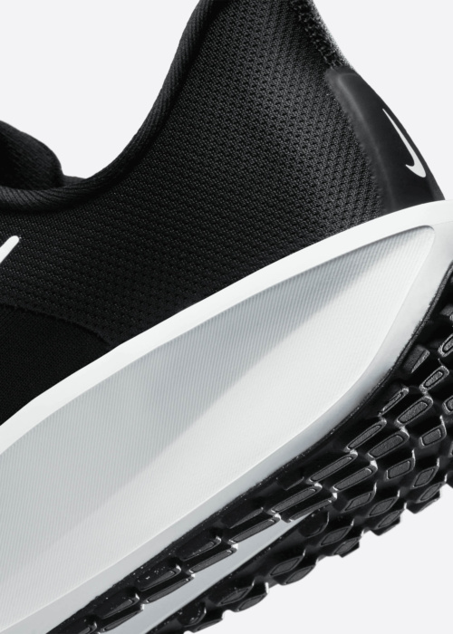 Nike apavi skriešanai Wmns Quest 6