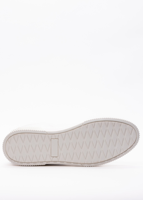 Best Buy kedas D.T. New York