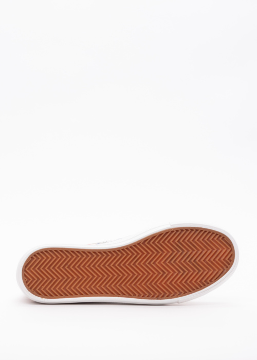 Best Buy kedas D.T. New York